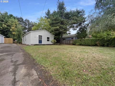 5906 NE SUMNER ST Portland OR 97218