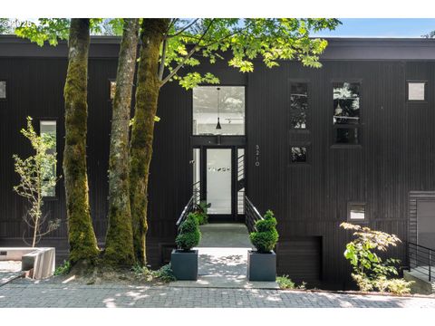 5210 SW HEWETT BLVD Portland OR 97221