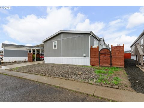 222 NW BROC DR Winston OR 97496