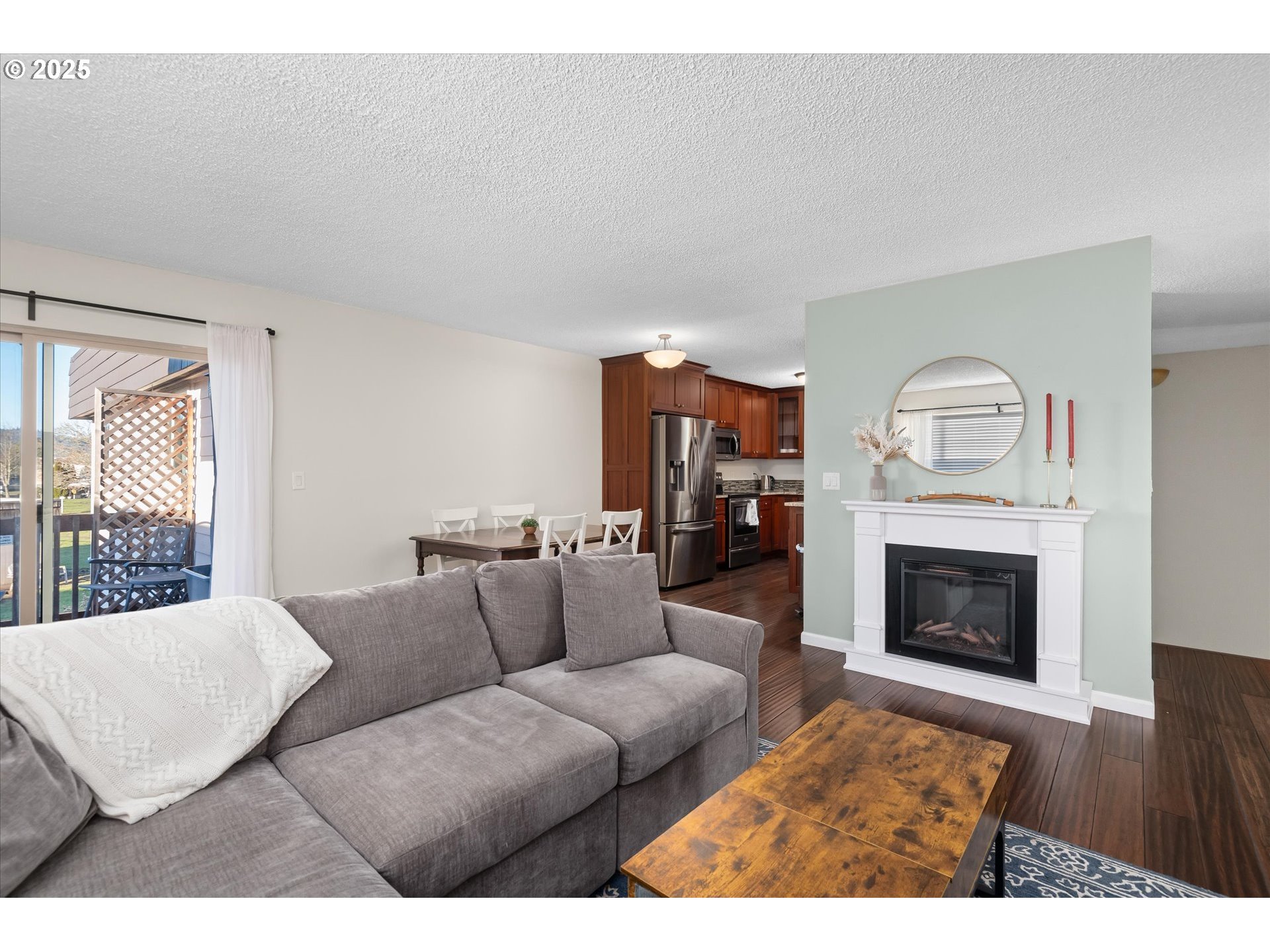 Springfield, Oregon 97477, United States, 2 Bedrooms Bedrooms, ,1 BathroomBathrooms,Residential,Pending,4844