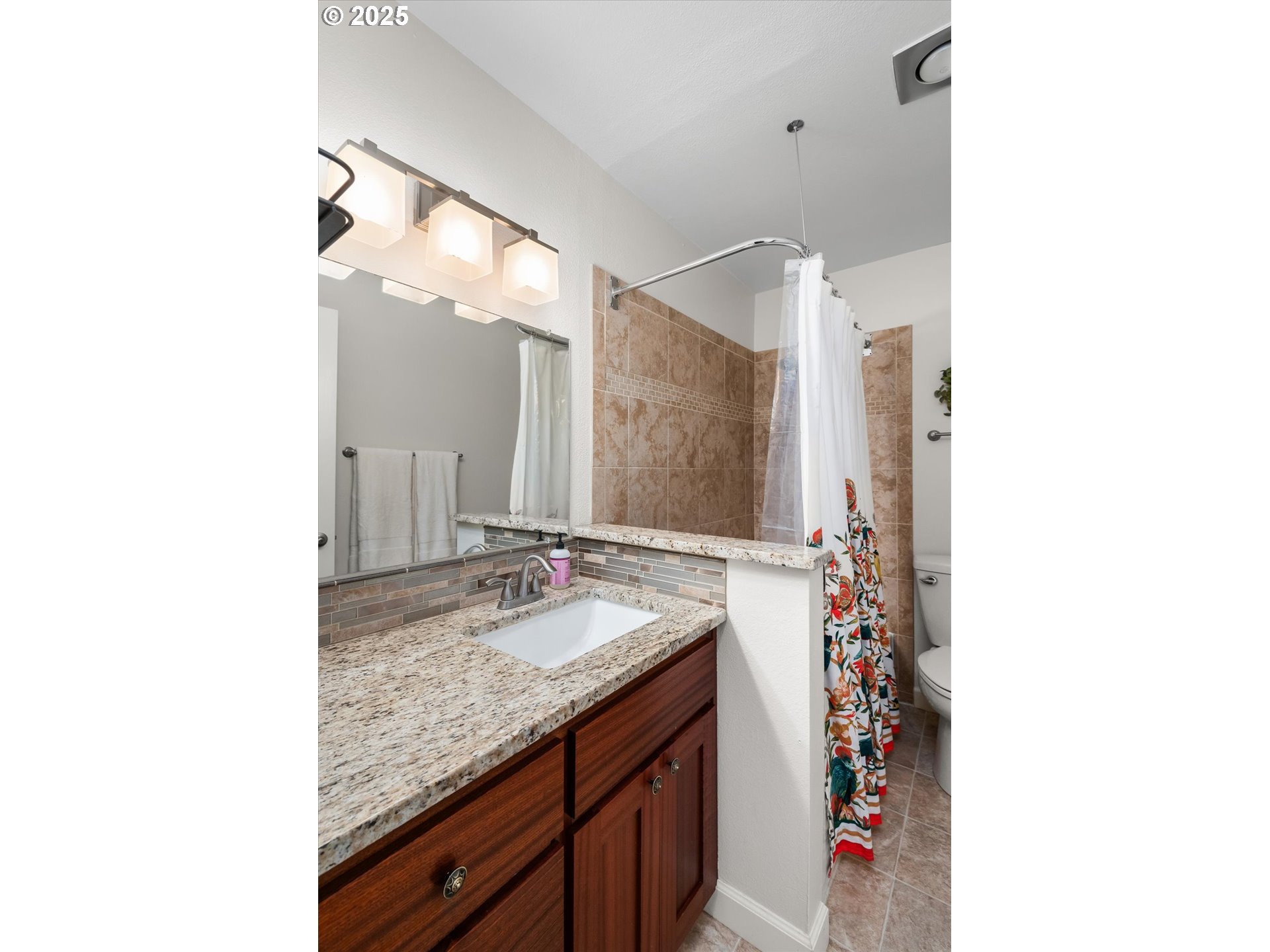 Springfield, Oregon 97477, United States, 2 Bedrooms Bedrooms, ,1 BathroomBathrooms,Residential,Pending,4844