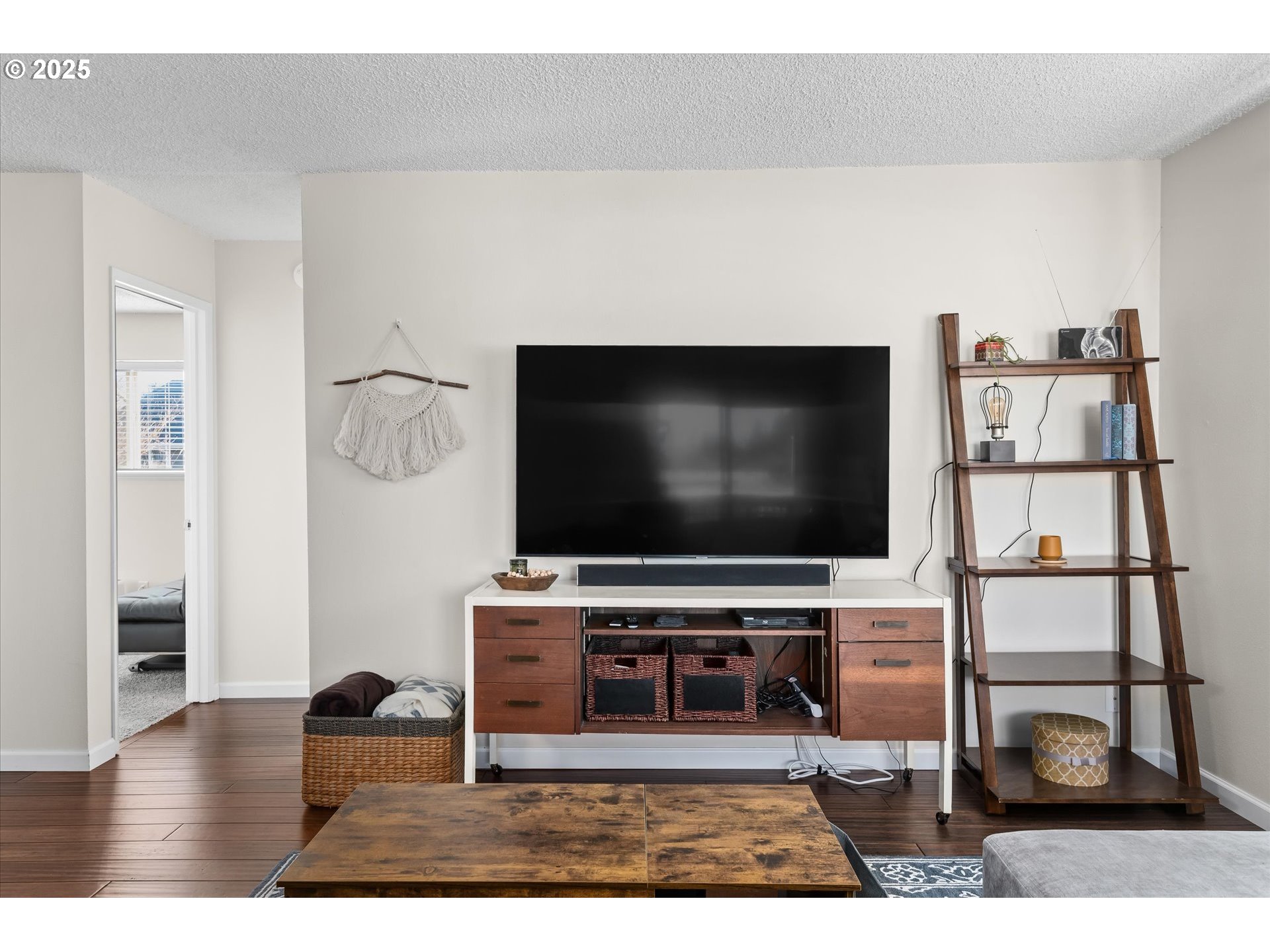 Springfield, Oregon 97477, United States, 2 Bedrooms Bedrooms, ,1 BathroomBathrooms,Residential,Pending,4844