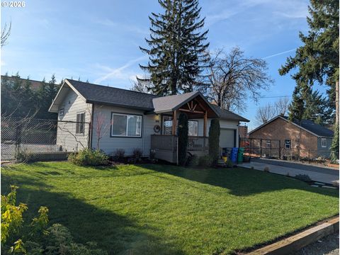 8818 SE RHONE ST Portland OR 97266