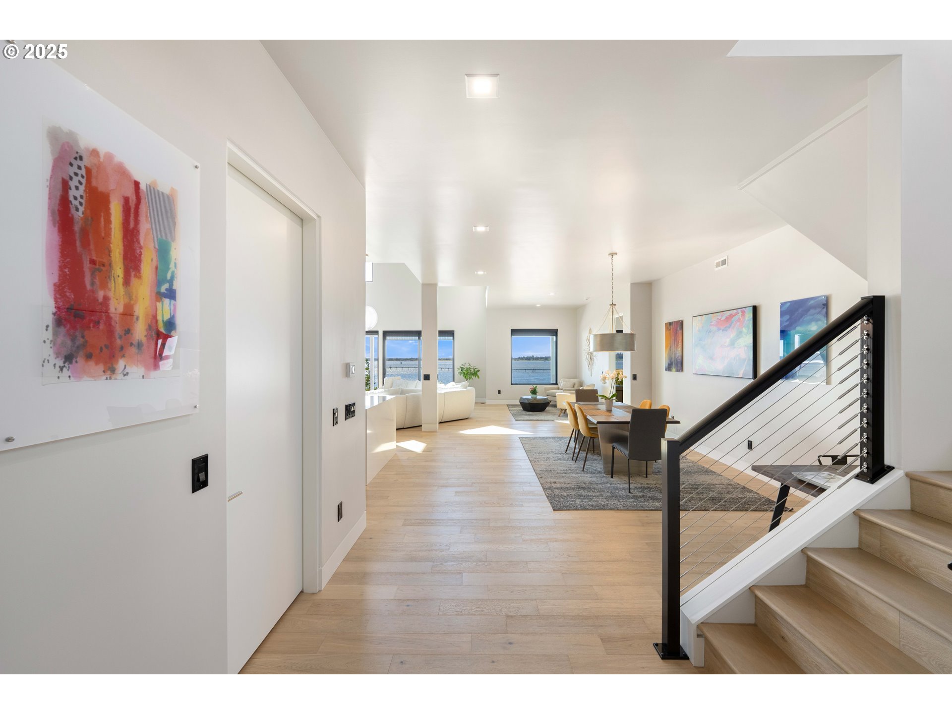 1940 PACIFIC VIEW LN