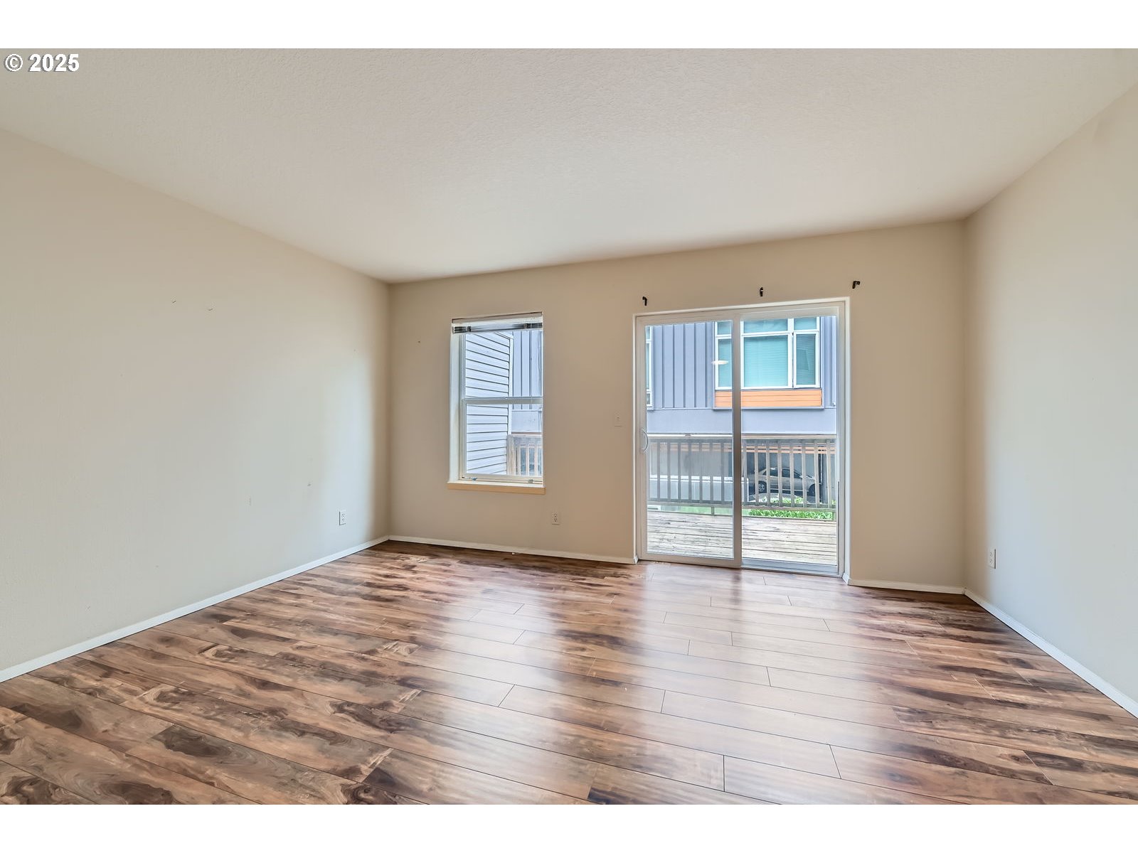 10 SE 105TH AVE