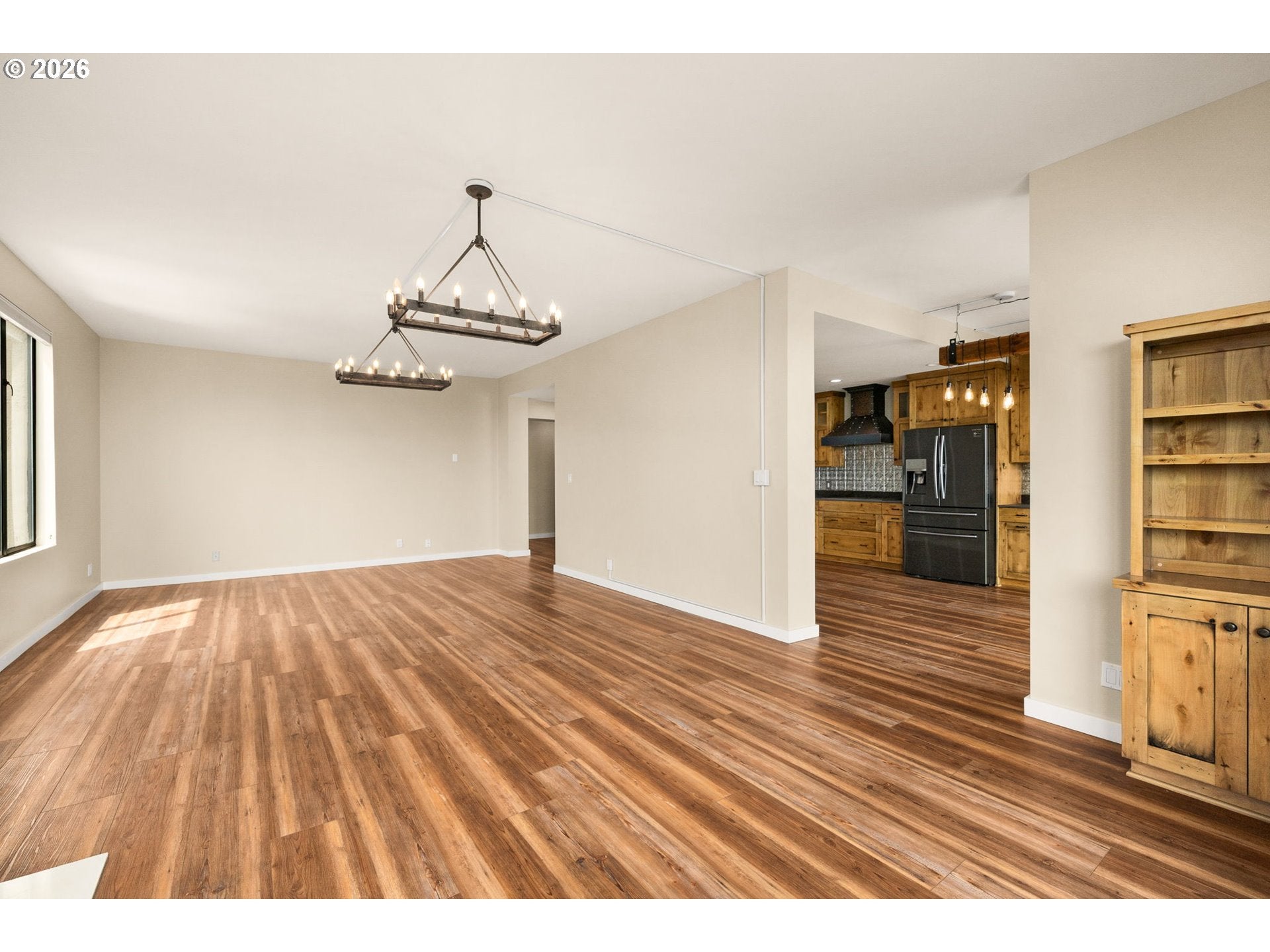 2221 SW 1ST AVE 2424