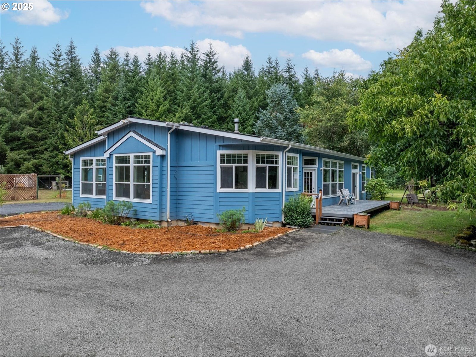 133 LAVENDER LN