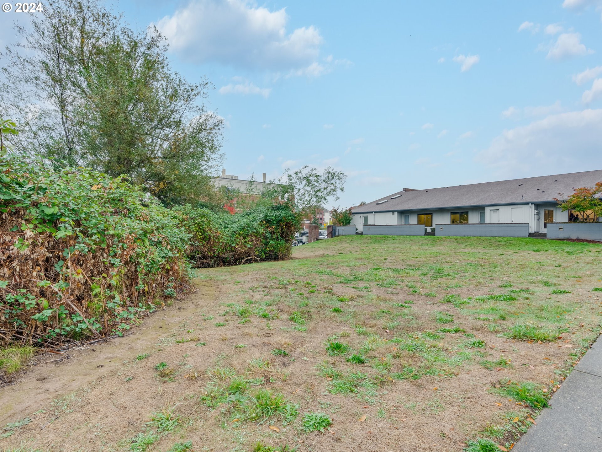 8475 SW TUALATIN RD