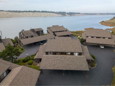 1040 BAY ST 14 Florence OR 97439