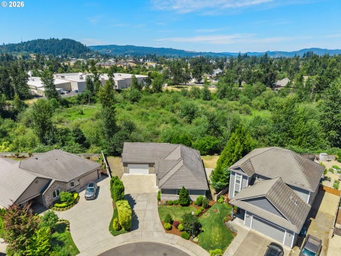Tiny photo for 225 Pebble Beach Dr, Creswell, OR 97426 (MLS # 781460063)