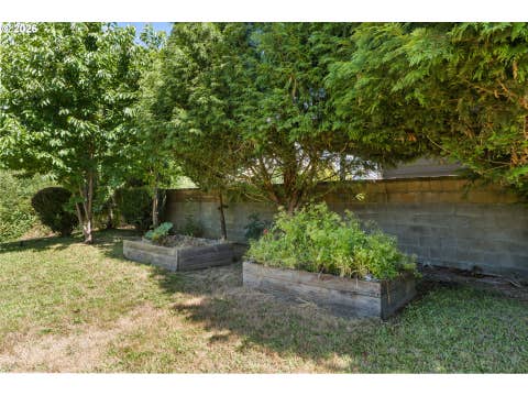 Tiny photo for 225 Pebble Beach Dr, Creswell, OR 97426 (MLS # 781460063)