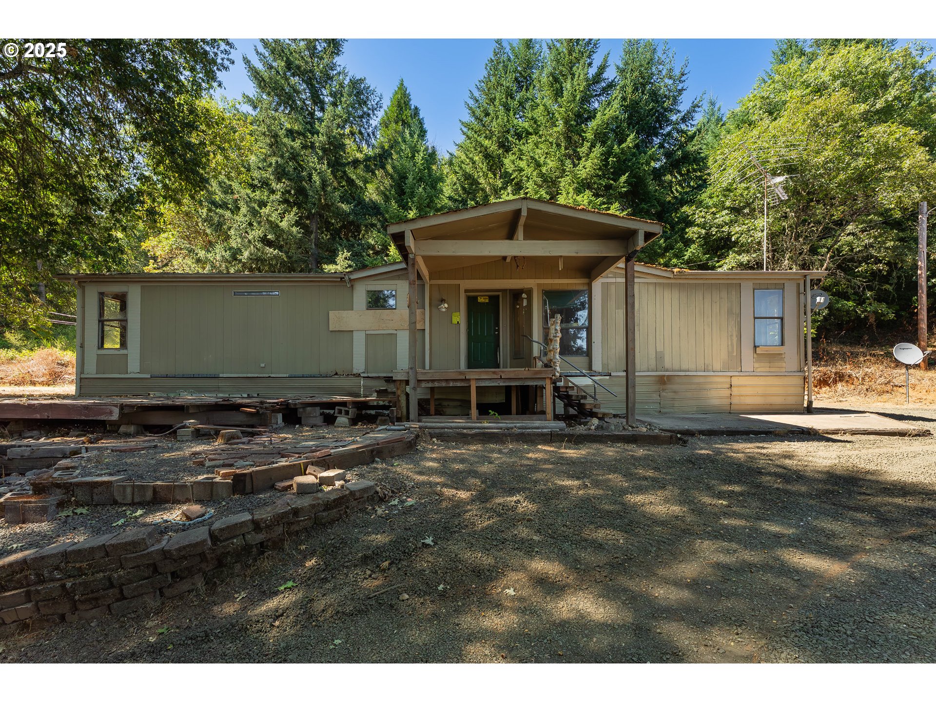 281 CALLAHAN RD