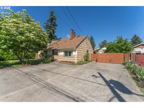 Photo of 5276 NE 73rd Ave, Portland, OR 97218 (MLS # 108494616)