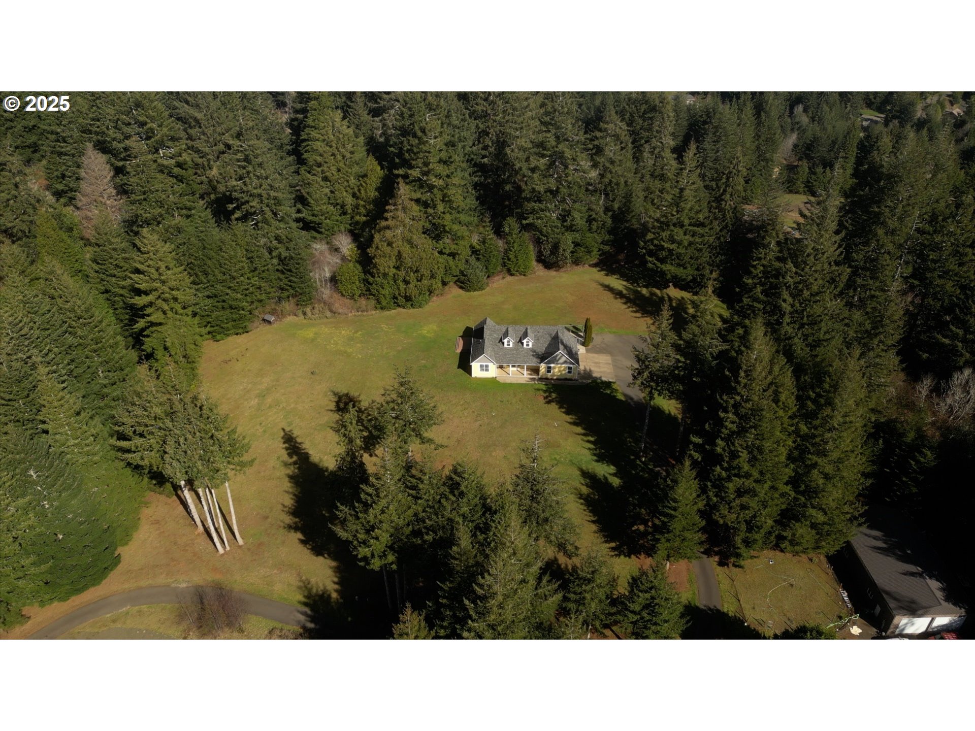 93477 THOMPSON LN