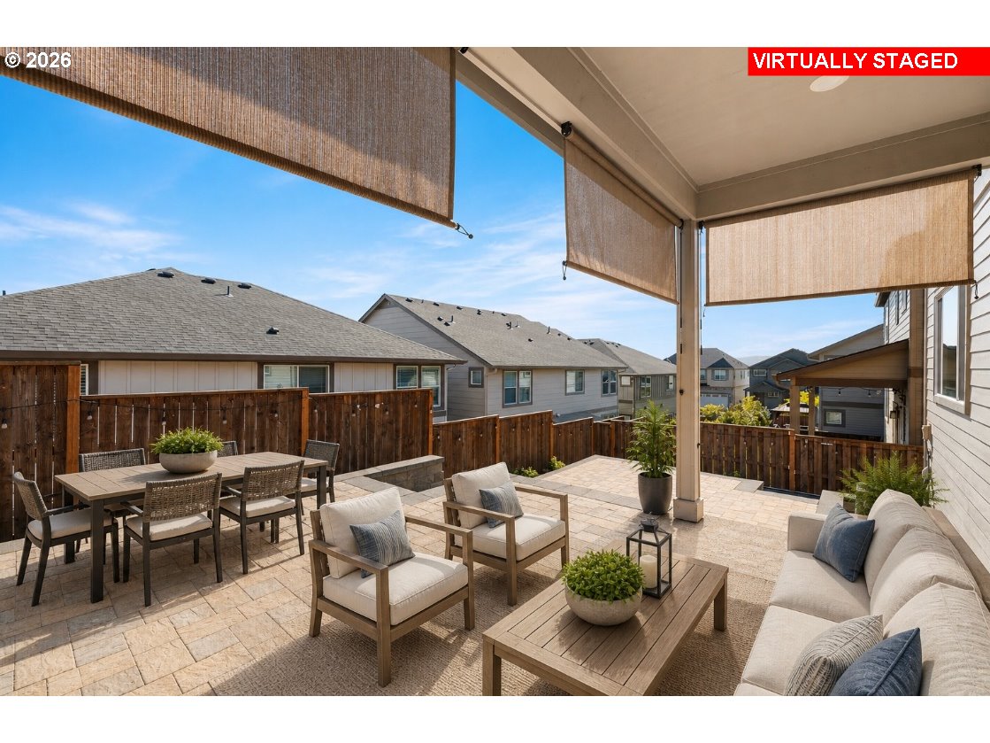 16614 SW BOTANY BAY LN