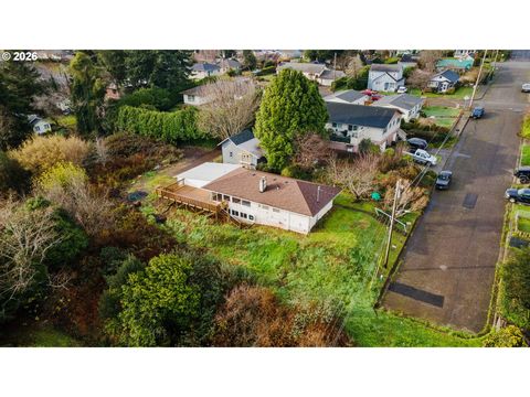 515 STATE ST North Bend OR 97459