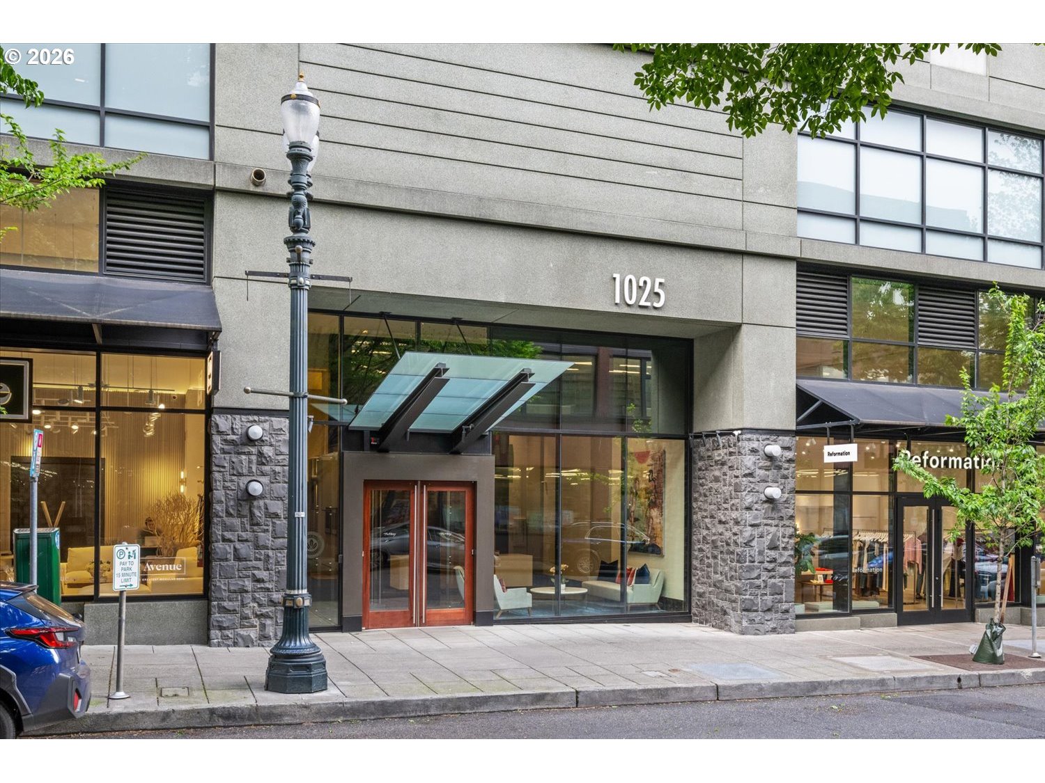 1025 NW COUCH ST 1010