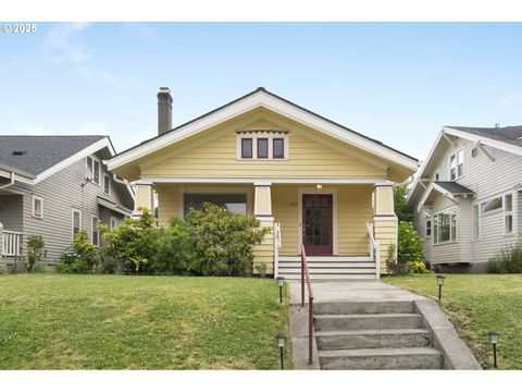 2228 SE LADD AVE Portland OR 97214
