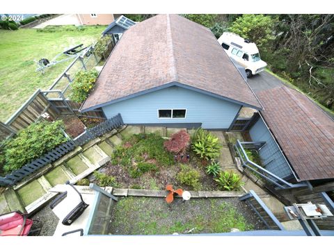 A home in Lincoln City