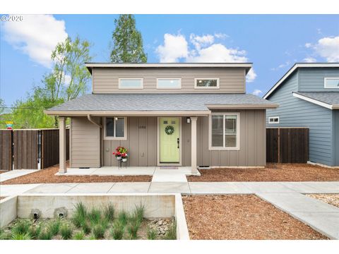 12306 Meadowlawn DR Oregon City OR 97045