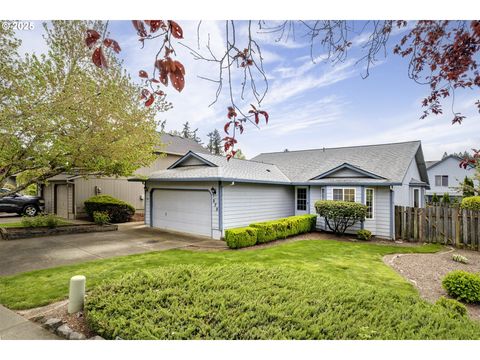 272 NE LENOX ST Hillsboro OR 97124