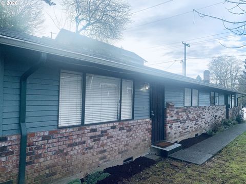 1118 SE 45TH AVE Portland OR 97215