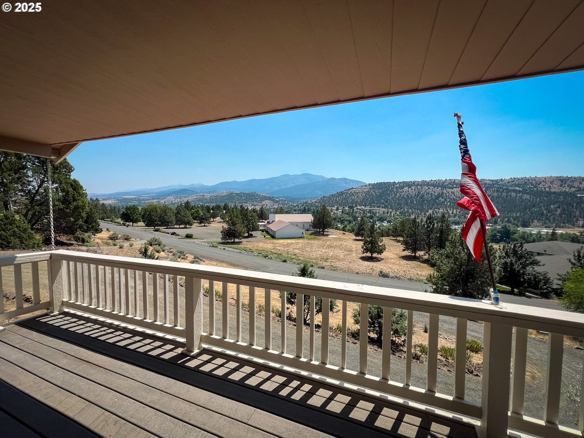 111 VALLEY VIEW DR