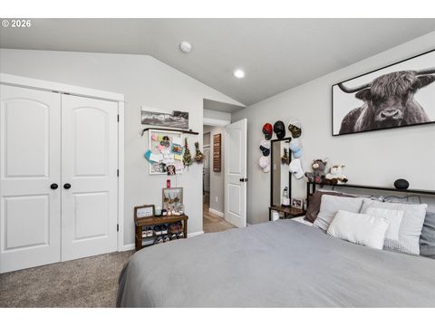 Tiny photo for 392 Owens Way, Creswell, OR 97426 (MLS # 453015182)