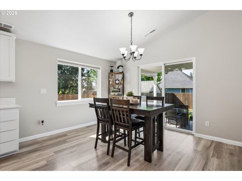Tiny photo for 392 Owens Way, Creswell, OR 97426 (MLS # 453015182)