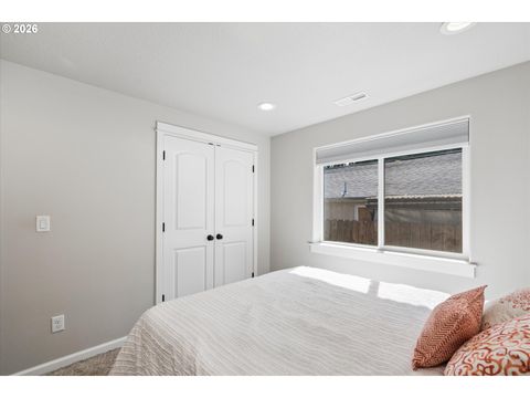 Tiny photo for 392 Owens Way, Creswell, OR 97426 (MLS # 453015182)