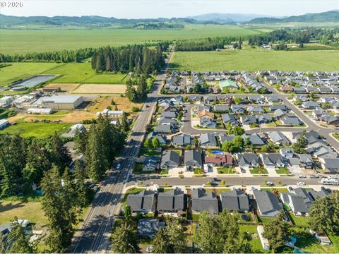Tiny photo for 392 Owens Way, Creswell, OR 97426 (MLS # 453015182)