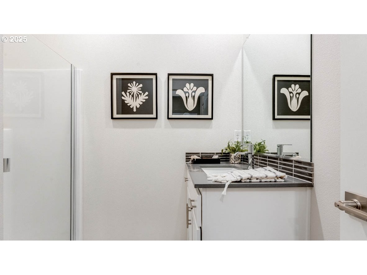 9371 SE Crystal Rose ST