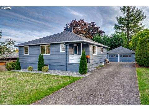 Photo of 222 NW 19th Ave, Camas, WA 98607 (MLS # 502608392)