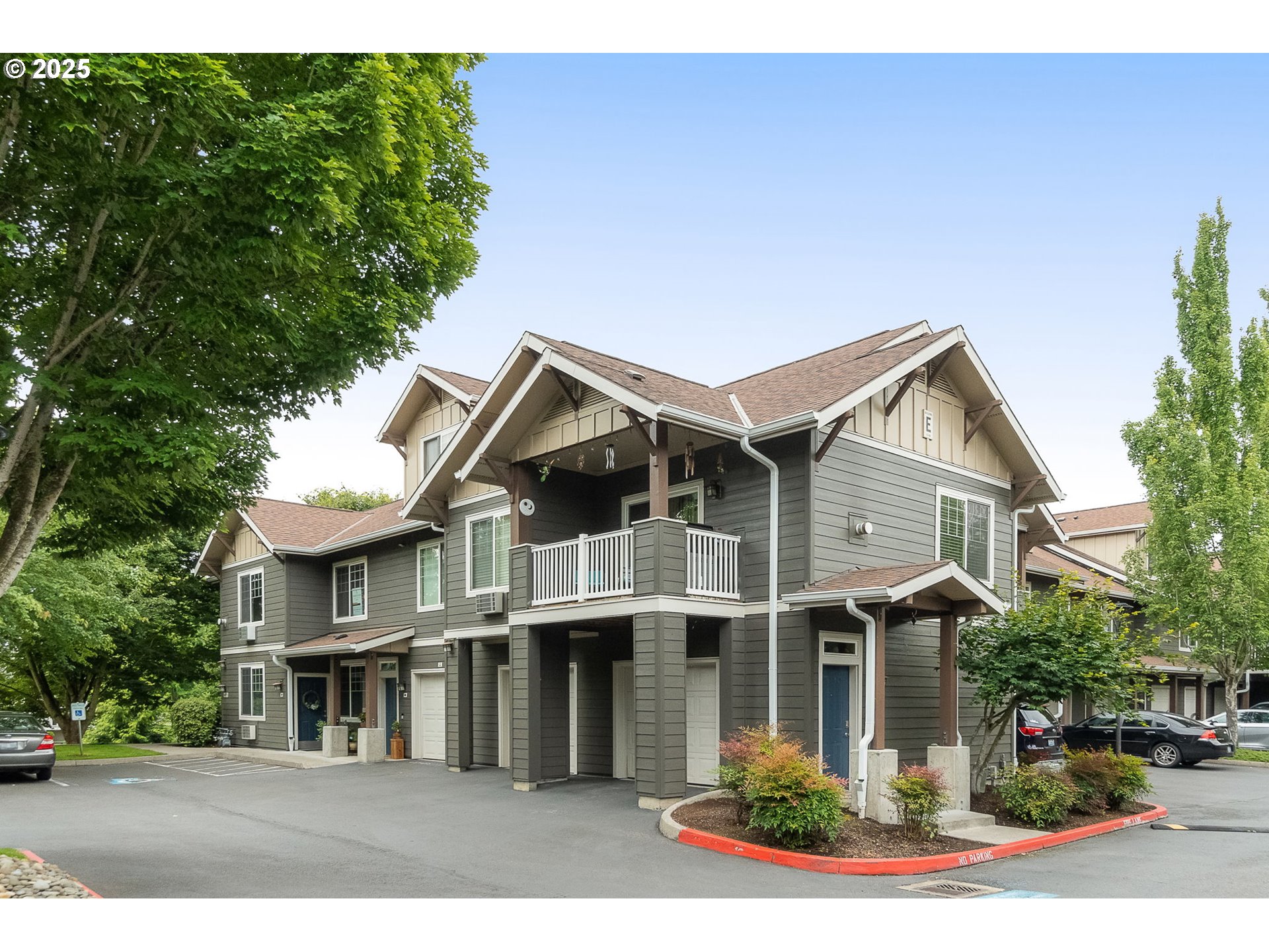 10800 SE 17TH CIR E60