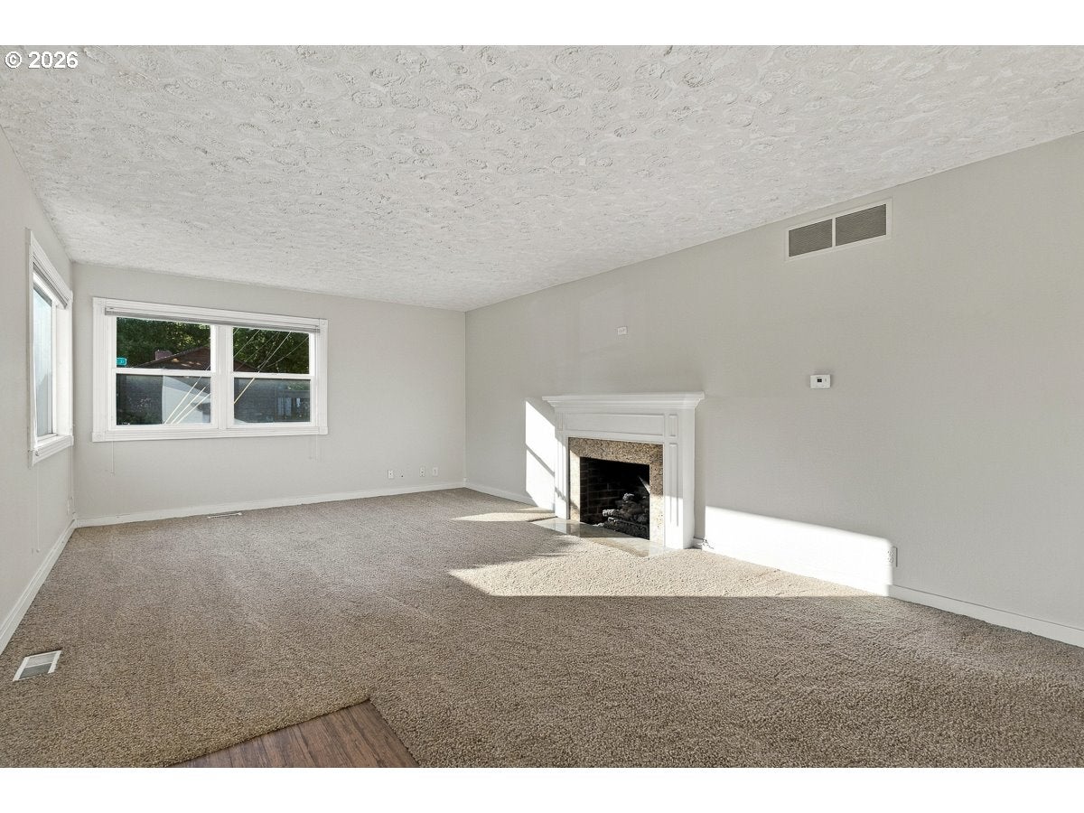 5375 SW ERICKSON AVE