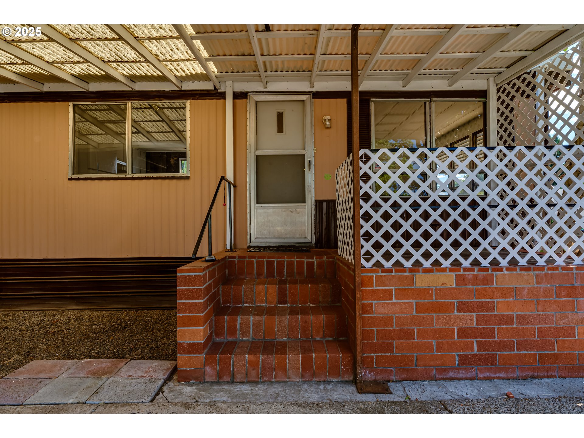 555 N DANEBO AVE 36