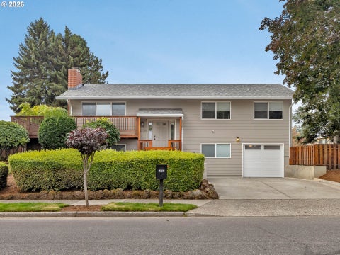 13710 NE Beech St, Portland, OR 97230 - #: 492659520