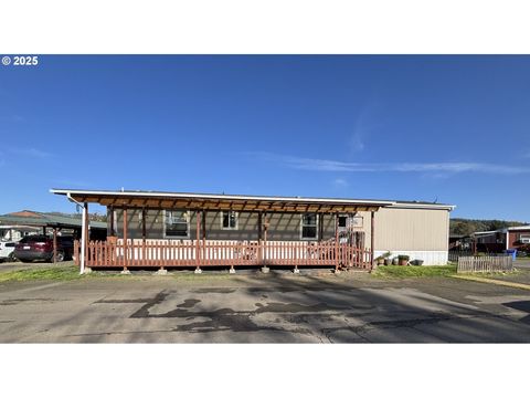 501 Berry Loop Ln, Roseburg, OR 97471 - MLS#: 739471693