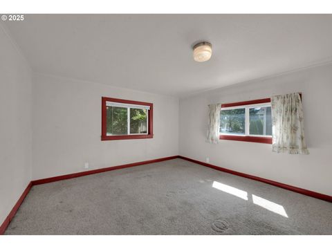 Tiny photo for 47563 Union St, Oakridge, OR 97463 (MLS # 658034552)