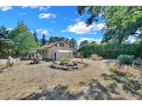 Tiny photo for 47563 Union St, Oakridge, OR 97463 (MLS # 658034552)