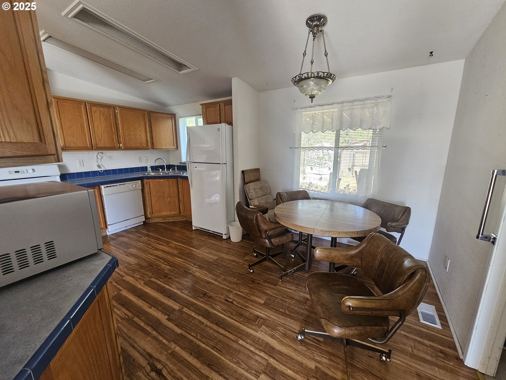 850 L ST