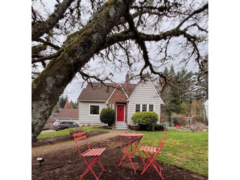 2830 SW TAYLORS FERRY RD Portland OR 97219