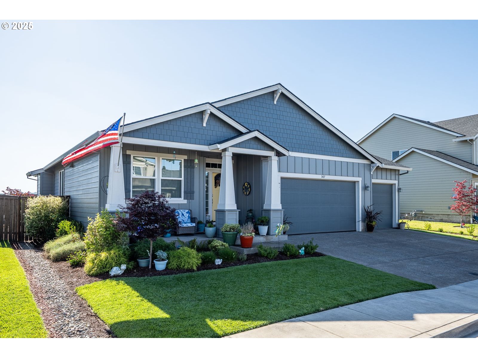 1407 Farmington DR