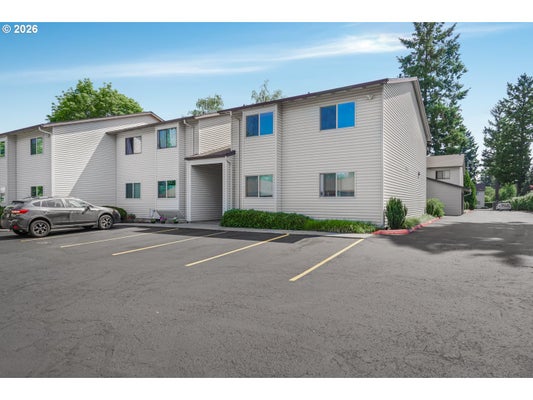 12510 SE STARK ST APT H, PORTLAND, OR 97233 - Image 5016aed1a5a5ffb7e249efe48b2a5035/3838349375