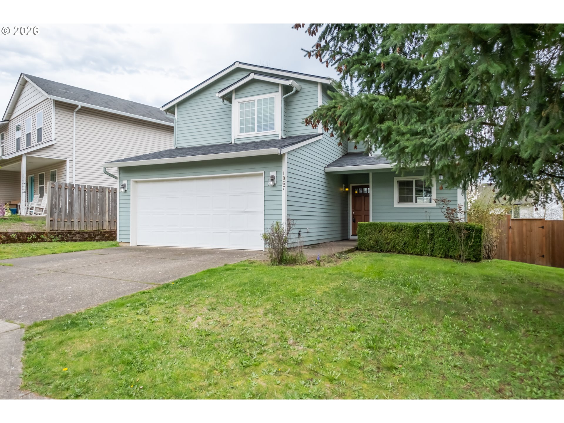 1067 SW FALCON CREST DR