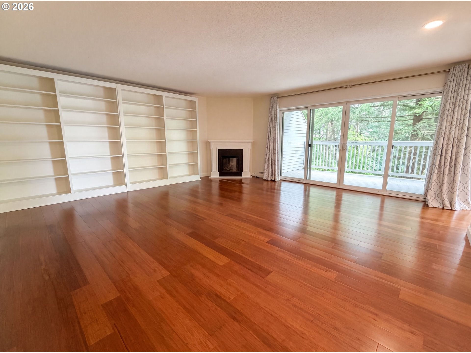 48 EAGLE CREST DR 5F