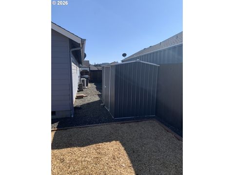 Tiny photo for 326 Auburn Ln, Creswell, OR 97426 (MLS # 402702537)