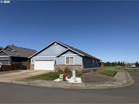 Tiny photo for 326 Auburn Ln, Creswell, OR 97426 (MLS # 402702537)