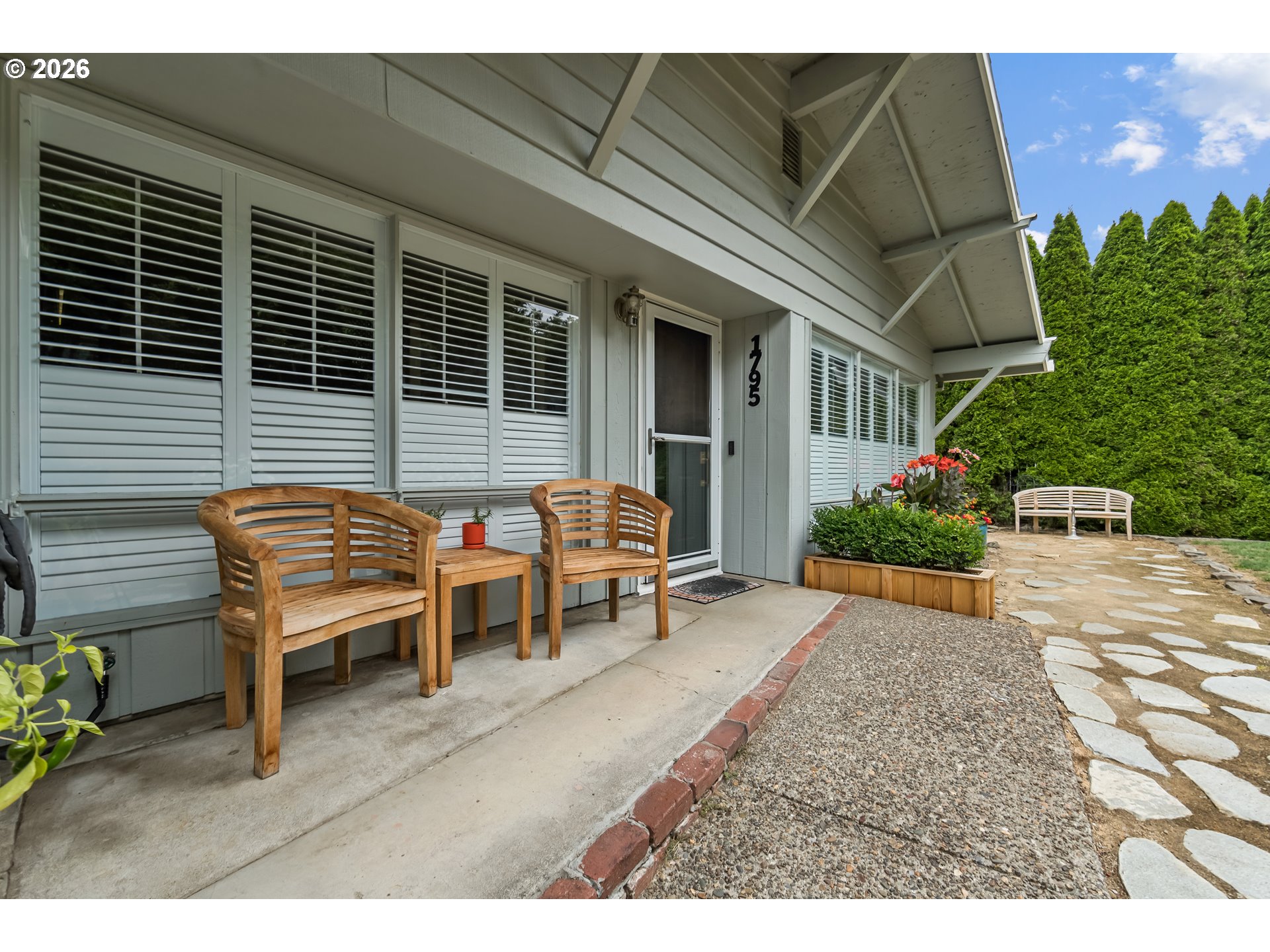 1795 FERNWOOD DR