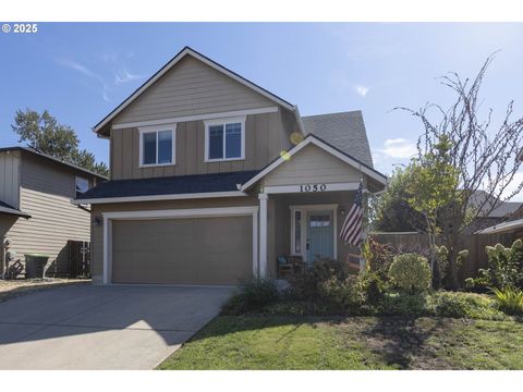 Photo of 1050 SE Millright Ave, McMinnville, OR 97128 (MLS # 297776450)